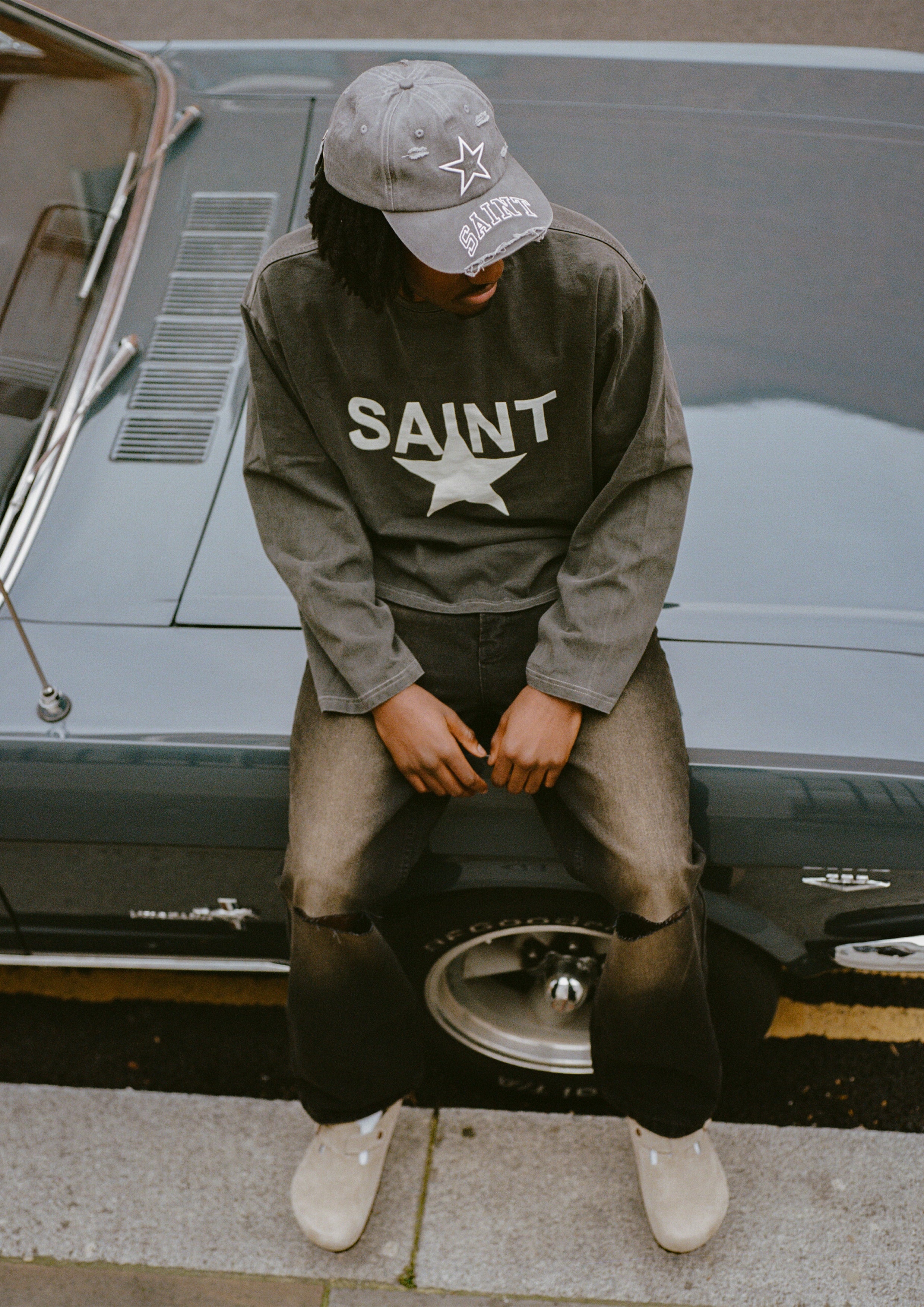 L/S Saint Star Tee - Washed Grey